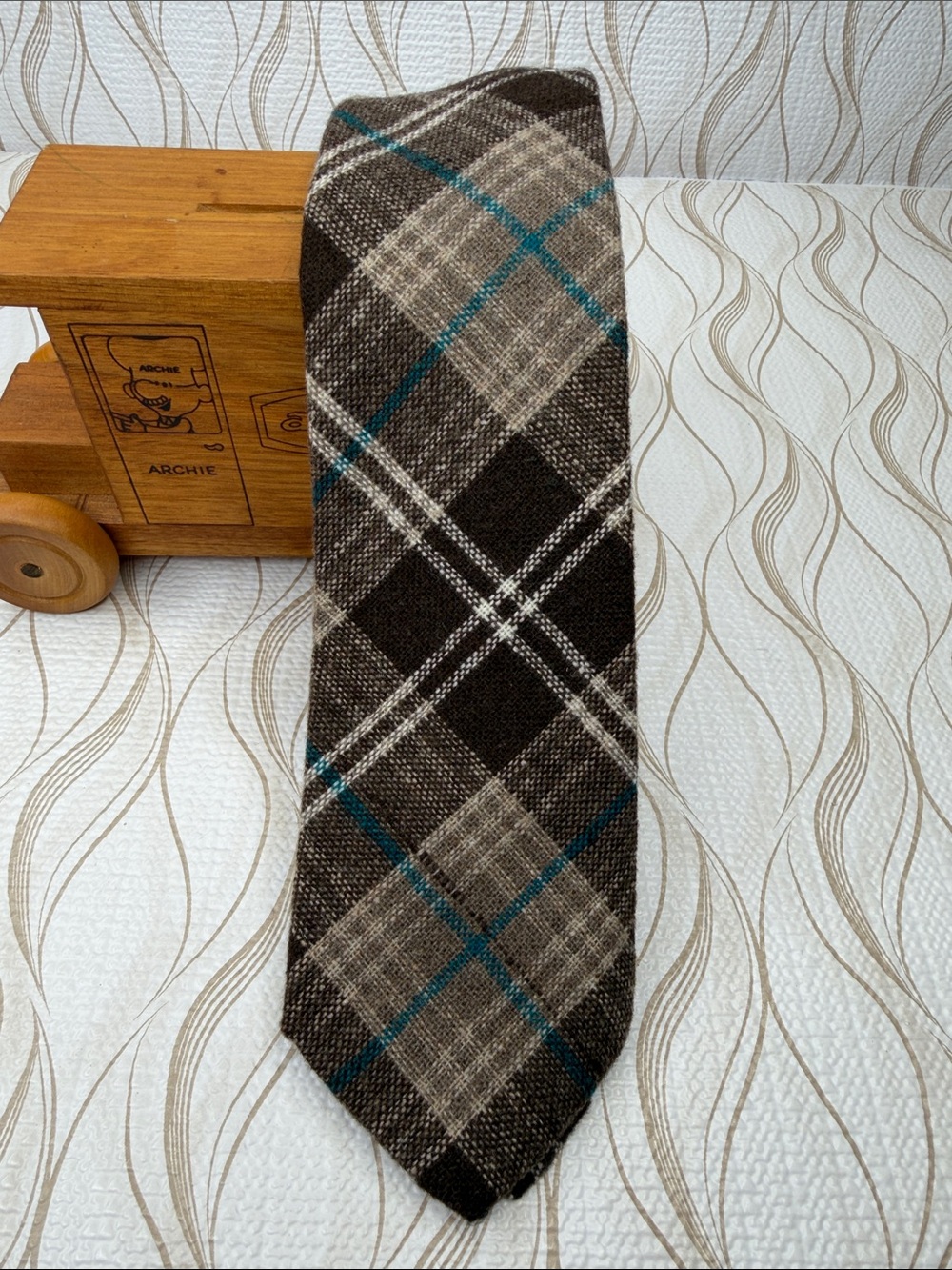 Yves Saint Laurent Wool Blend Brown Plaid Tie with Teal Windowpane USA 3 x 54